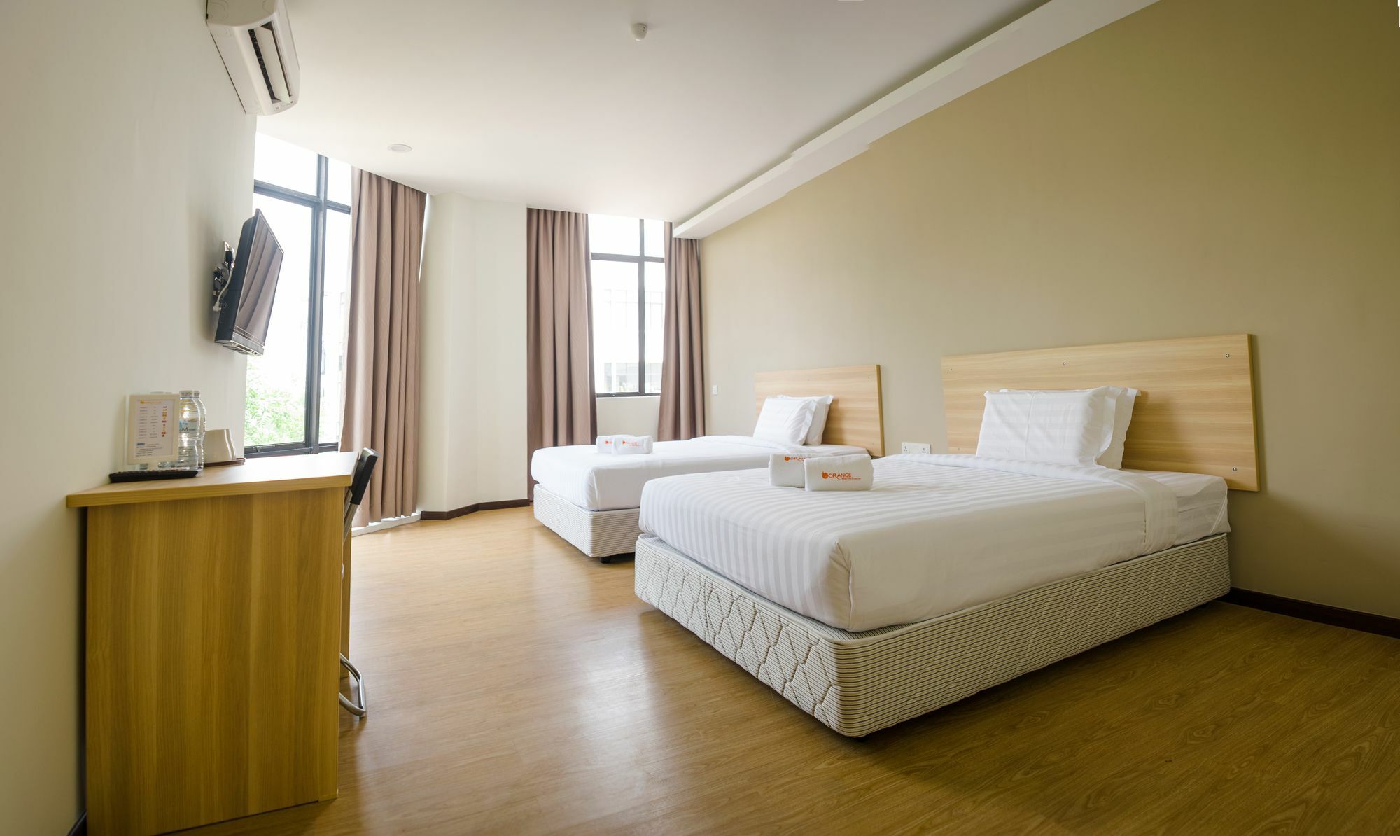 1Orange Hotel Sri Petaling Kuala Lumpur Extérieur photo